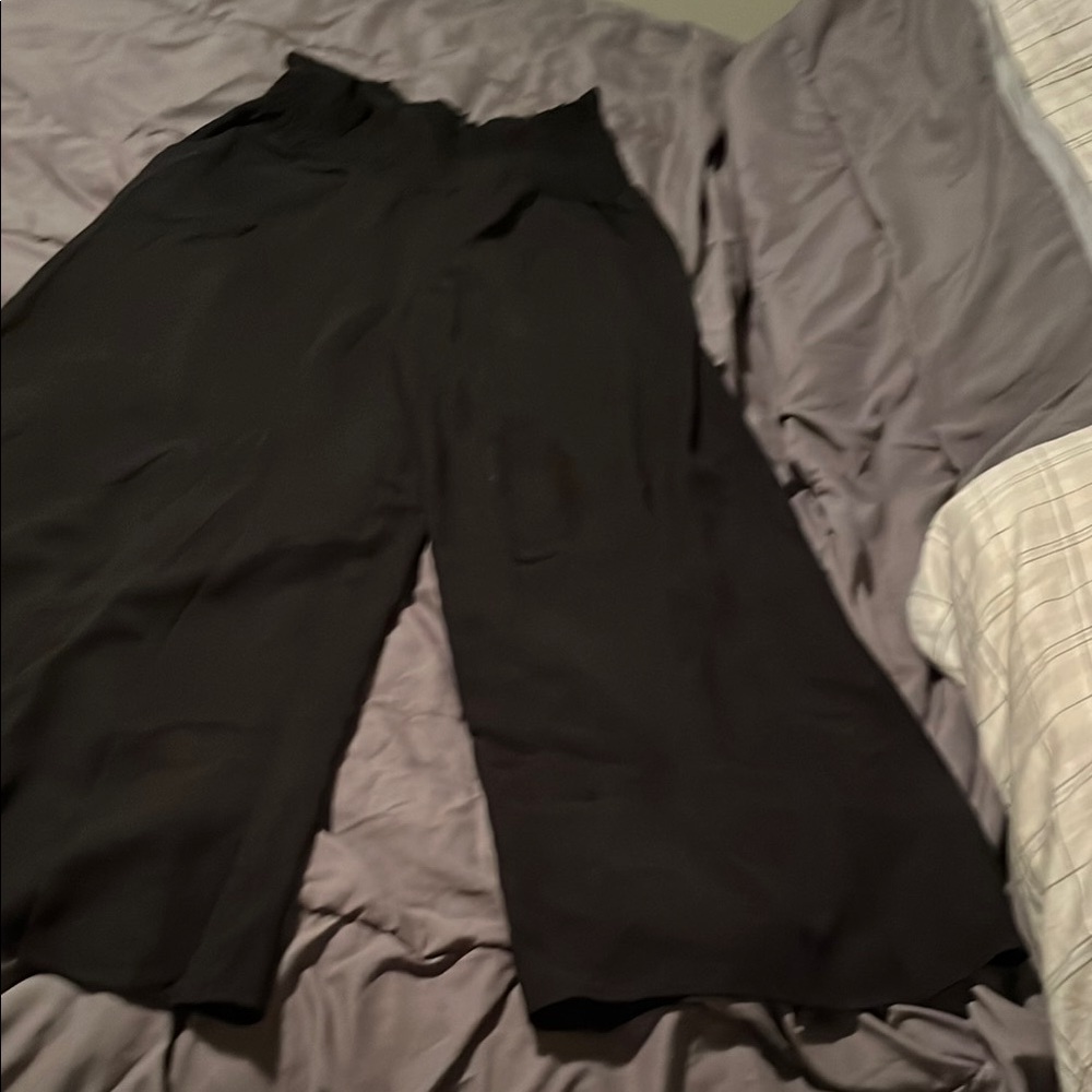Elegant Black Wide-Leg Pants